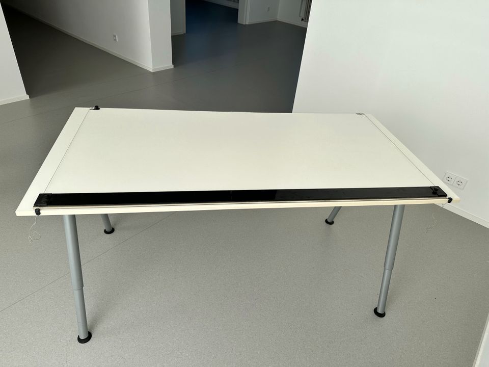 IKEA Schreibtisch 160x80 mit Zeichenschiene in Hannover