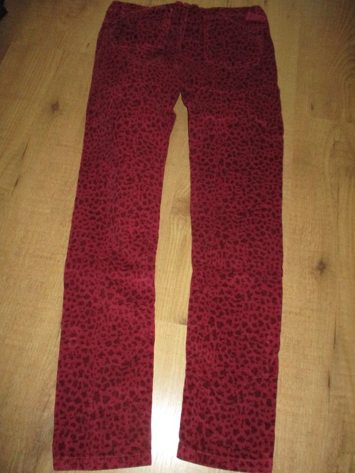 schöne Mädchen Jeans Feinkord Hose weinrot gemustert Gr. 146/152 in Elxleben an der Gera