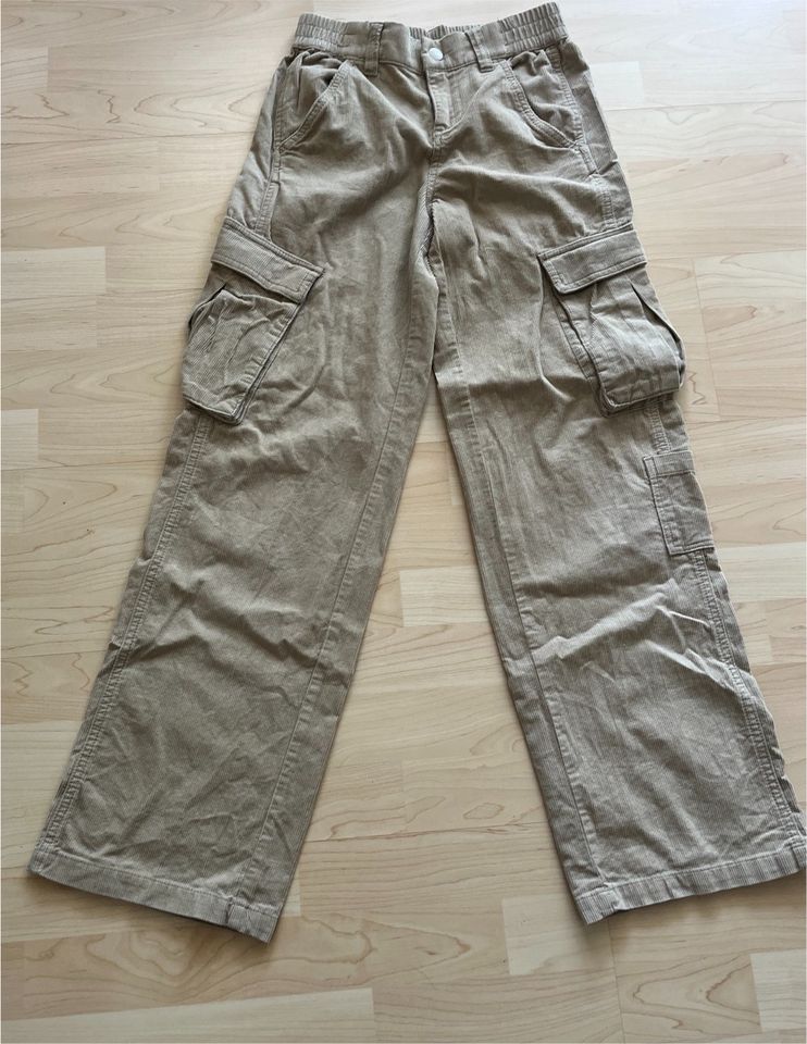 Cargo-Cordhose, 32 H&M in Kassel