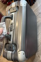 Rimowa Carbon Koffer zum Tragen, Cabin Trolley, Anthrazit / grau Bochum - Bochum-Mitte Vorschau