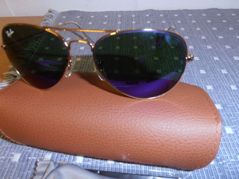 Ray Ban Pilotenbrille Sonnenbrille Gold Blau Original in Bad Bevensen