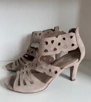 5th Avenue soft Pumps beige mit Reißverschluss Größe 41 Nordrhein-Westfalen - Köln Vogelsang Vorschau