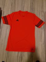 Adidas Fußball Trikot Shirt rot orange neuwertig Uni Sex Größe M Nordrhein-Westfalen - Dinslaken Vorschau