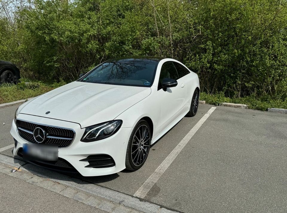 Mercedes Benz E220 Coupé in Bruckmühl