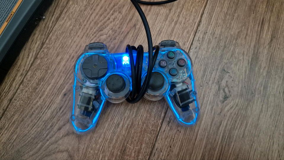 PlayStation PS2 Konsole+Controller in Neumünster