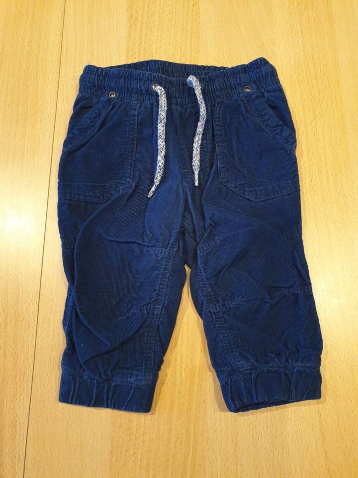 H&M Blaue Cordhose wie Jeans Kleinkind Größe 68 H+M in Griesheim