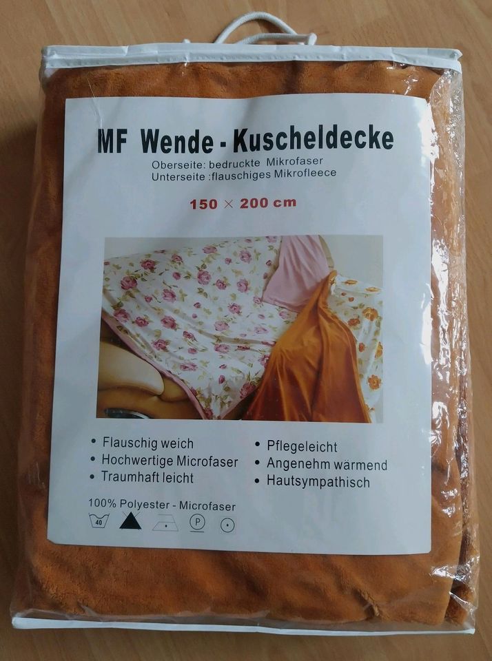 NEU Microfaser Wende-Kuscheldecke (HSE) in Schönebeck (Elbe)