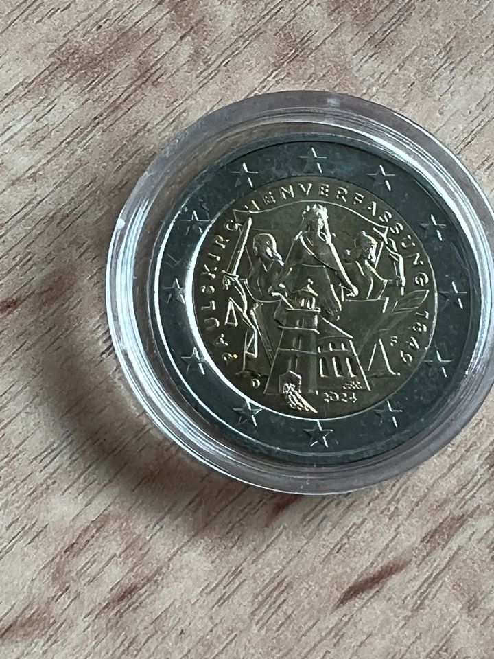 2 Euro Münzen in Karlsruhe