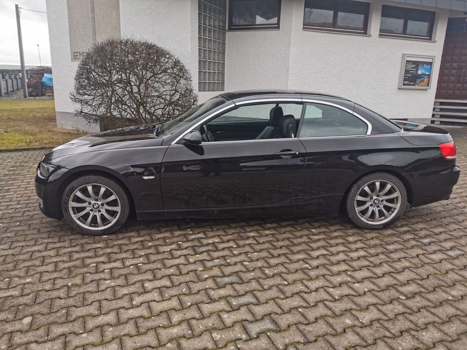 BMW 325i Cabrio - in Stuttgart