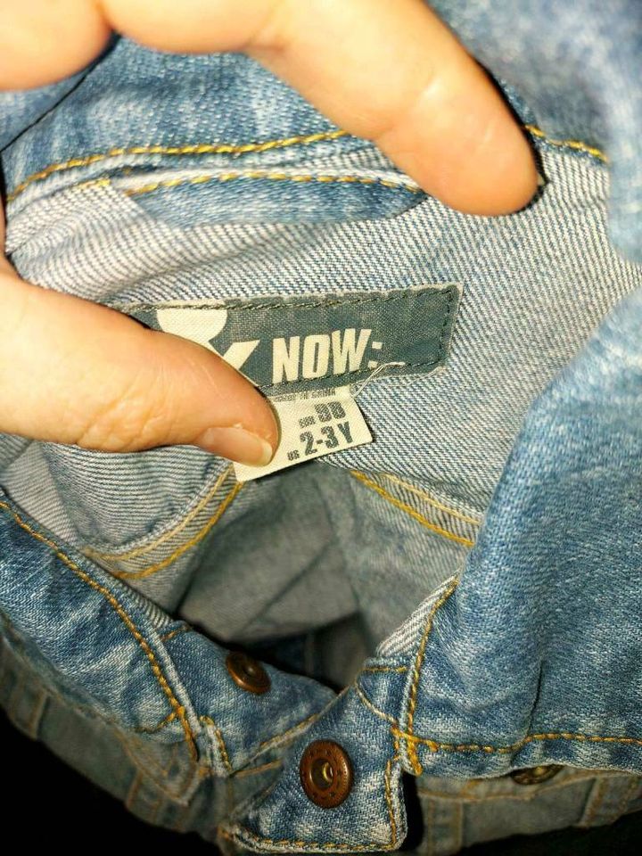 Jeans Jacken Größe 98 und 116 in Bielefeld