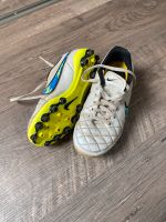 Fußballschuhe von Nike Größe 33,5 Hessen - Hüttenberg Vorschau