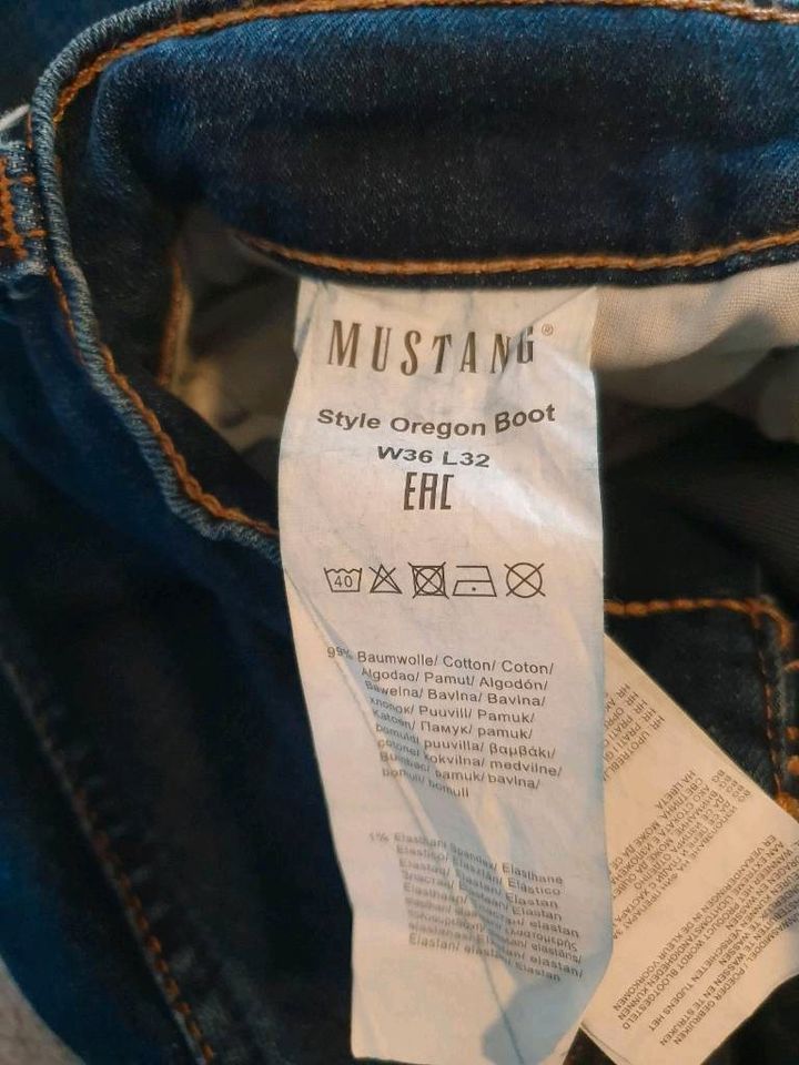 Mustang Jeans W36/L32 in Kreuzau