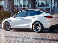Tesla Model Y Performance 8-fach bereift Rheinland-Pfalz - Konz Vorschau