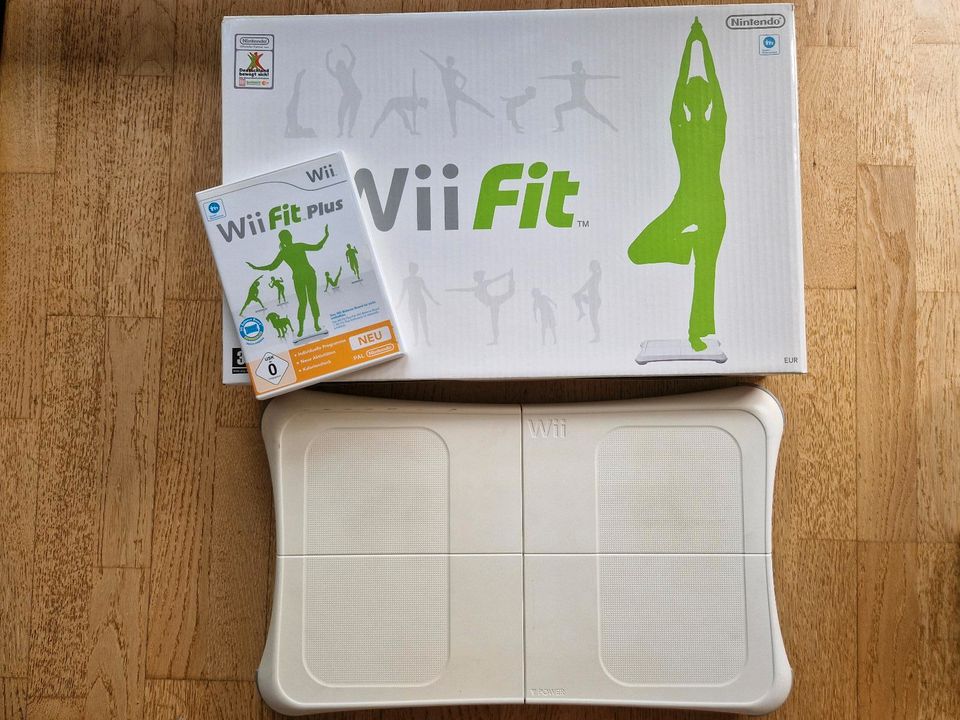 Wii fit inkl. Balance Board in Fellbach