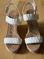High Heel Wedges, Keilsandalette  Skechers weiss Gr. 35 München - Bogenhausen Vorschau