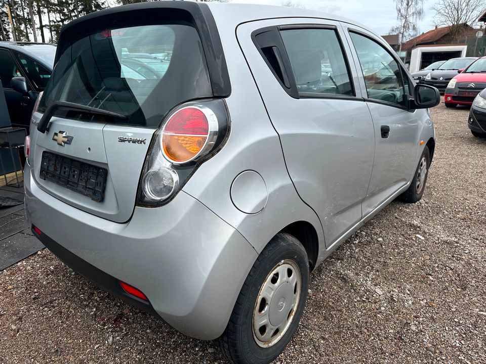 Chevrolet Spark 1,0 Benziner Euro5*Klima* in Kempten