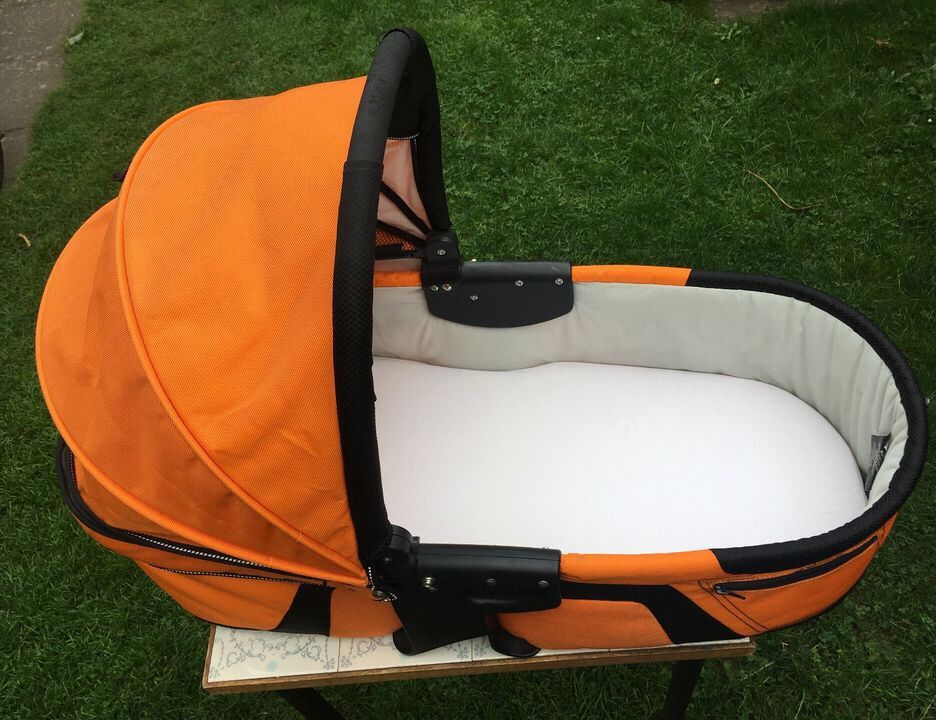 Babywanne Babyschale für Kinderwagen von TFK in Göttingen