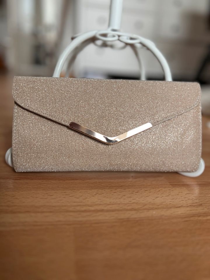 Clutch - kleine Handtasche - Glitzer- Roségold in Hamburg