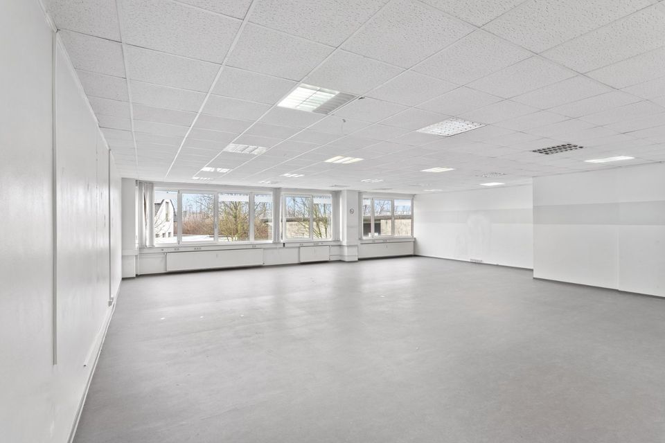 220 m² Büro im 1. OG sofort verfügbar! in Paderborn