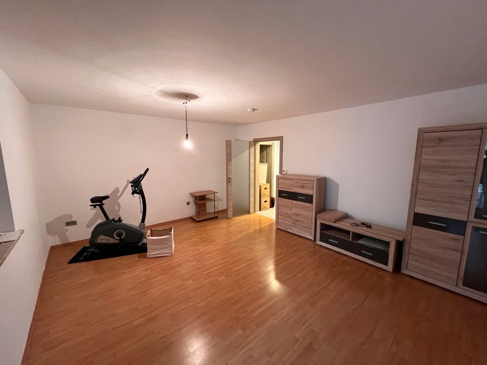 Stilvolle 3 Raum Wohnung mit gehobener Innenausstattung in Obermichelbach