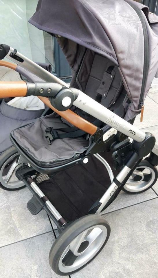 Mutsy Evo Kinderwagen in Mainz