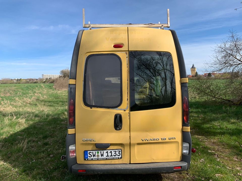 Opel Vivaro BJ 2004 in Schweinfurt