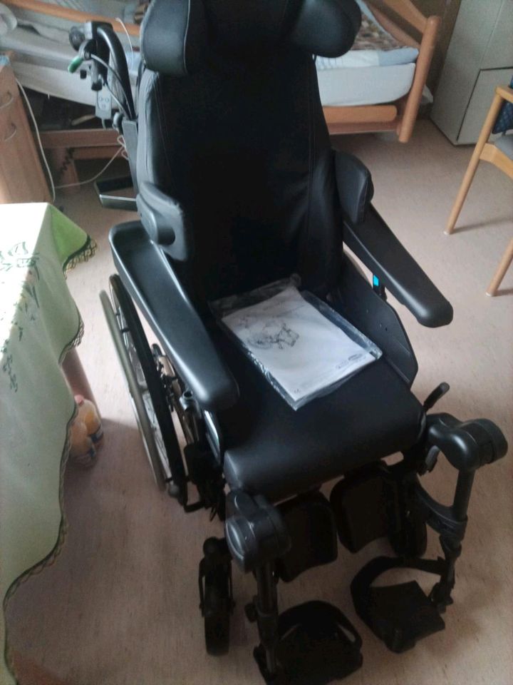 Rollstuhl zu Verkaufen in Westerstede