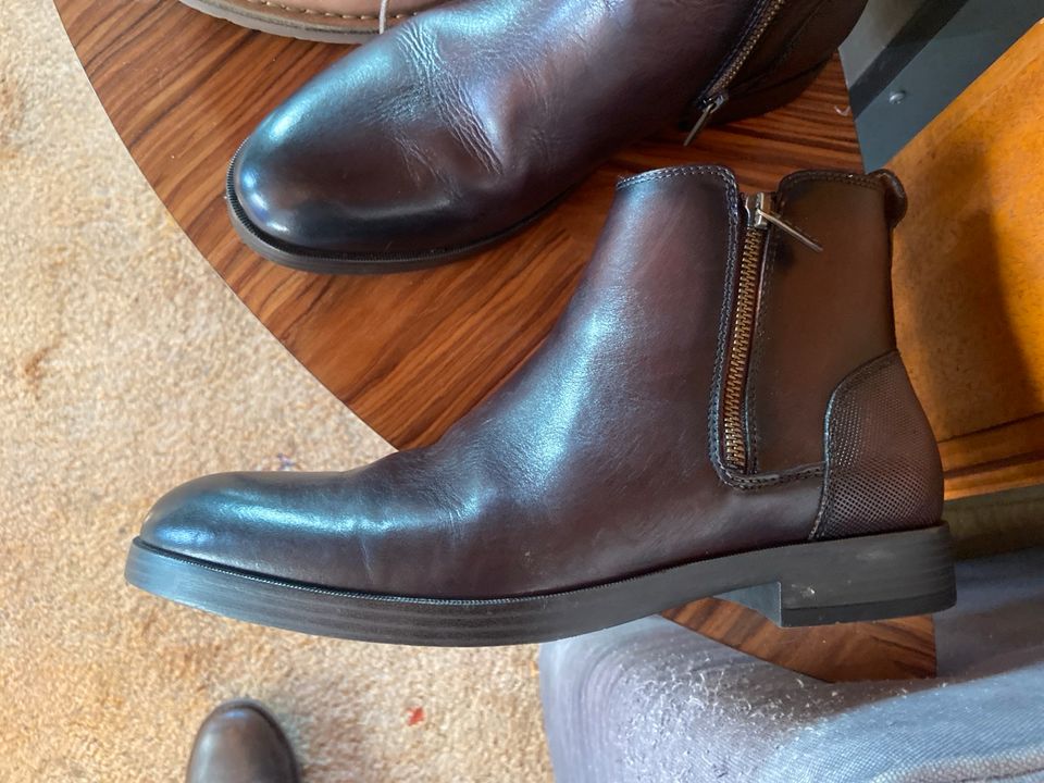 Lederschuhe Camel Boots und DKNY Größe 42 in Kerpen