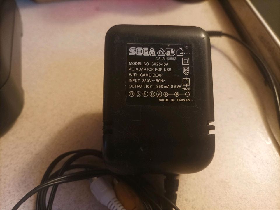 Sega Master System 2 Konsole mit AV und LED Mod in Berlin