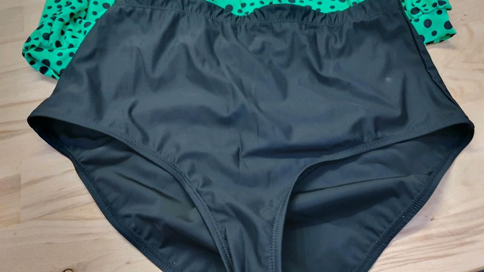 Neu Damen Bikini Badeanzug 2 Teiler XXL 44 in Saalfeld (Saale)