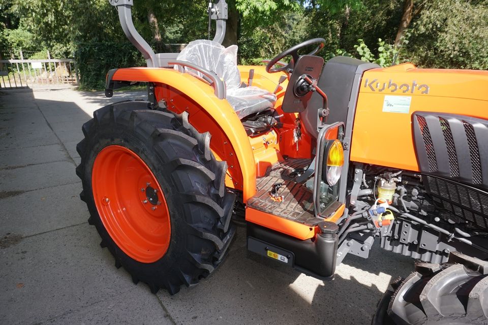 Kubota L1-452 Allradtraktor Schaltgetriebe in Kreischa