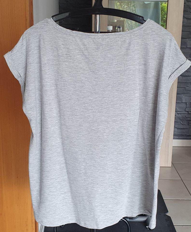 T-Shirt Damen – Jean Pascal Größe M in Dinslaken