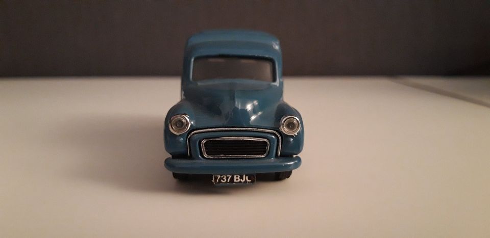 Morris Minor Commercial - blau – Corgi Classics (1:43) in Duisburg