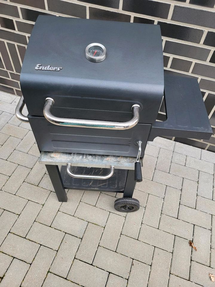 Holzkohle-Grillwagen von Enders in Fredenbeck