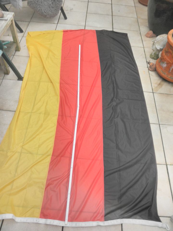 Em 2024 Deutschland Flagge Orginal EM  240x135 größe in Duisburg