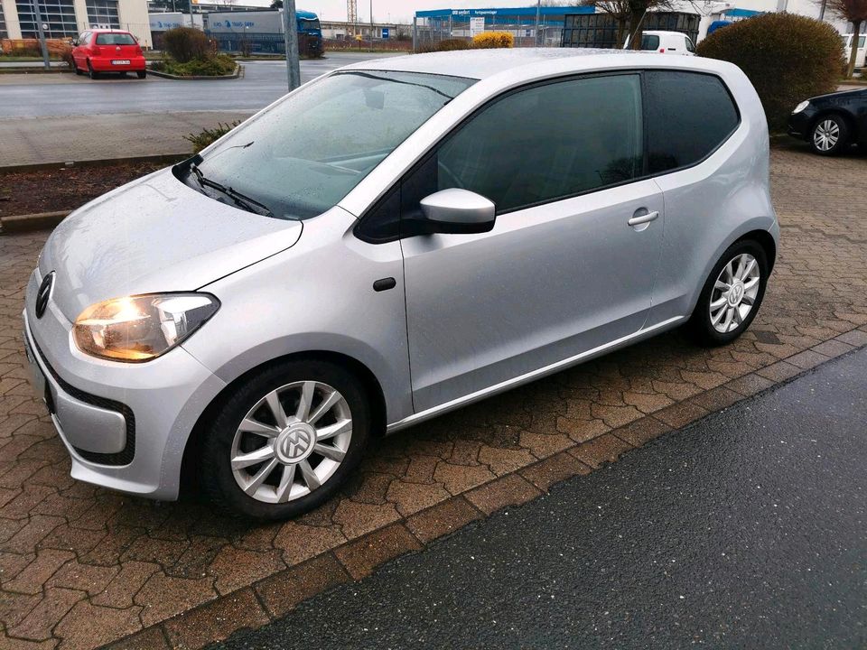 Volkswagen VW up / TÜV neu in Salzgitter