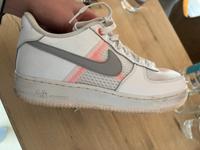 Nike air Größe 40 Mädchen Damen Nordrhein-Westfalen - Pulheim Vorschau