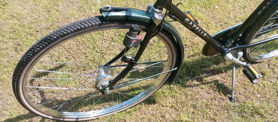 Gazelle Fahrbereit Gebrauchtes 28-Zoll-Fahrrad mit 4 Gängen in Cloppenburg