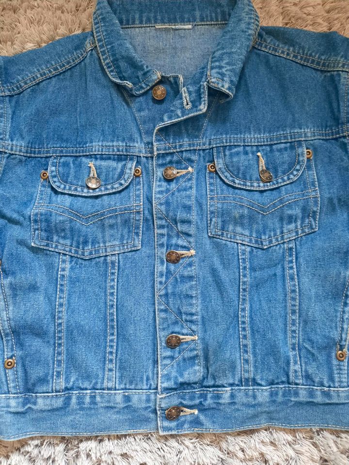 Jeansjacke Gr.104/110 Oversize Blau Jeans Jacke in Vechelde