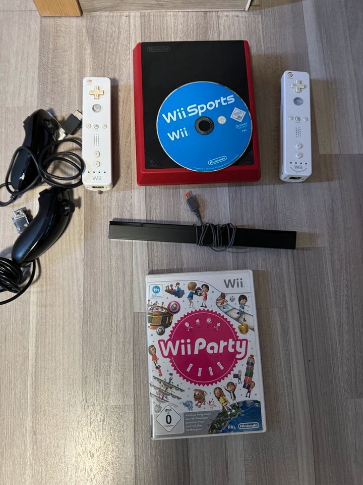 Nintendo Wii Mini mit Zubehör in Weilerswist