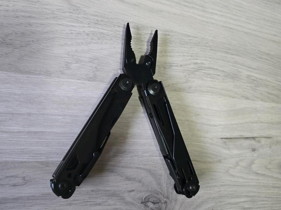 Multitool *NEU* mit über 19 Funktionen! Messer, Säge, Zange, uvm. in Oestrich-Winkel
