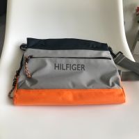 Tasche Tommy Hilfiger Original Top Zustand wie neu!!! Nordrhein-Westfalen - Krefeld Vorschau