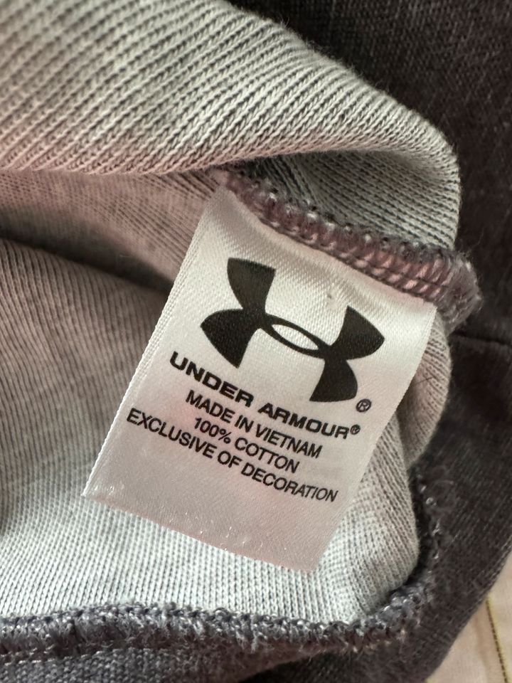 Under Armour Damen XL Semifit grau Baumwolle über Leggings in Köln