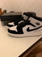 Air Jordan 1 Mid GS Diamond Shorts Nordrhein-Westfalen - Hilden Vorschau
