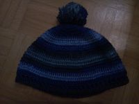 Mütze blau Handwerk gestrickt Bommel handgemacht Kopfbedeckung Bayern - Gilching Vorschau