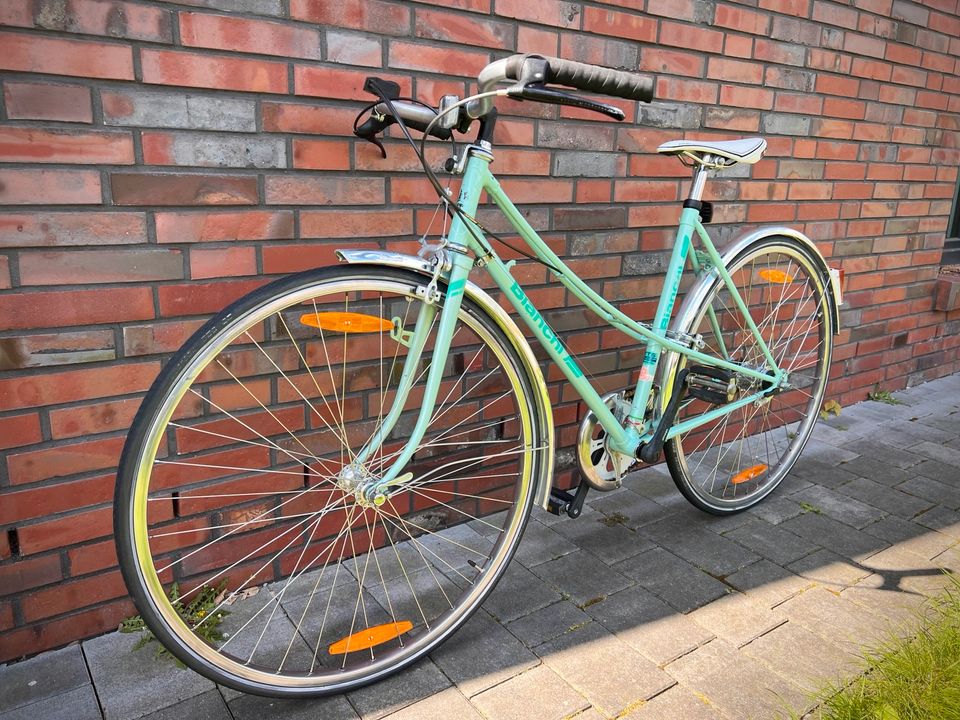 Bianchi Damenfahrrad Retro Costumer 30 Jahre alt in Berlin