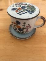 Porzellan Teetasse mit Sieb, Deckel & Untertasse Niedersachsen - Wolfenbüttel Vorschau