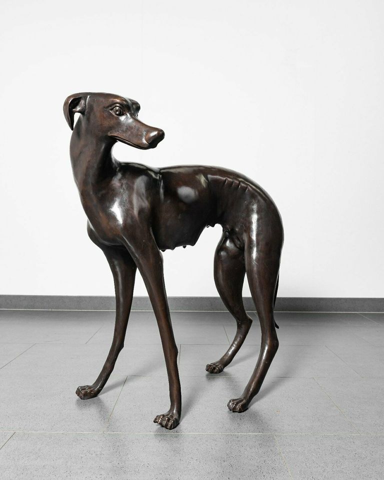 Bronze Skulptur Figur Hunde Paar Windhund Dog animal in Lage