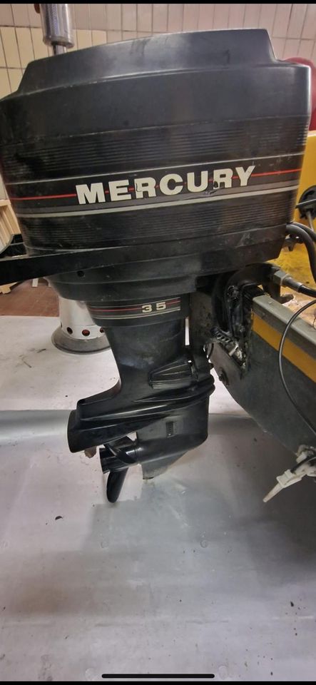 Sportboot Angelboot 35Ps Mercury Ohne Trailer in Oestrich-Winkel