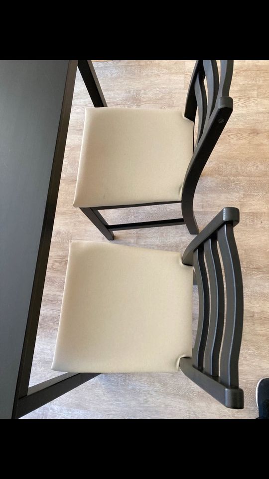 Ikea Esstisch mit 4 Stühlen in Düsseldorf